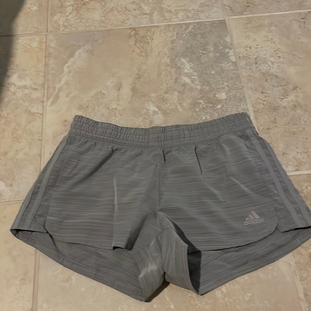 women’s adidas light grey athletic shorts size S